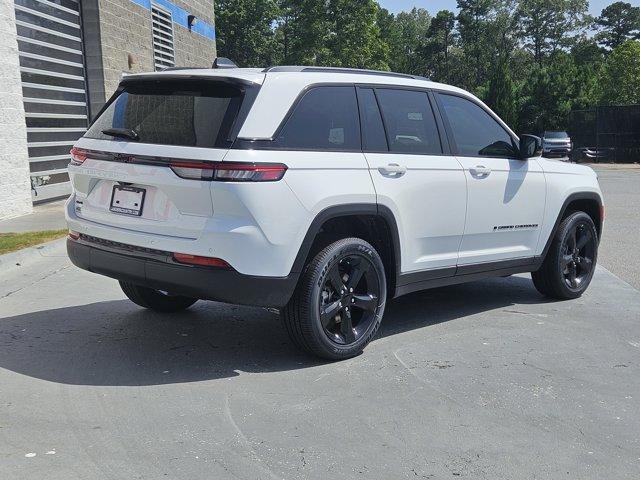 new 2024 Jeep Grand Cherokee car, priced at $43,176