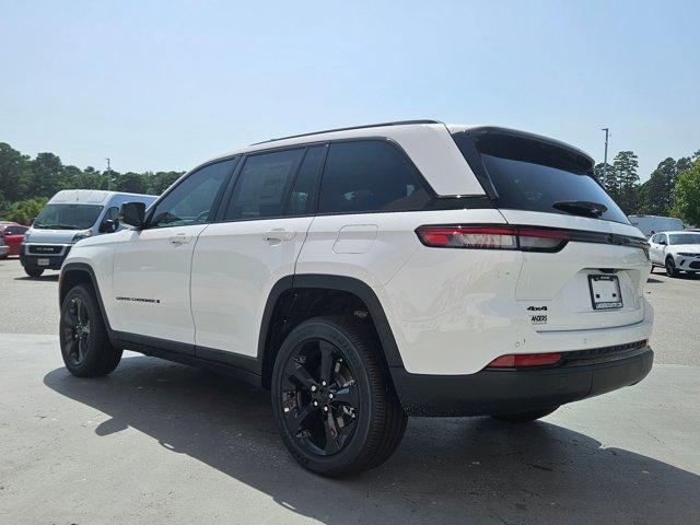 new 2024 Jeep Grand Cherokee car, priced at $41,676