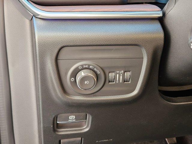 new 2025 Jeep Grand Cherokee L car, priced at $71,099