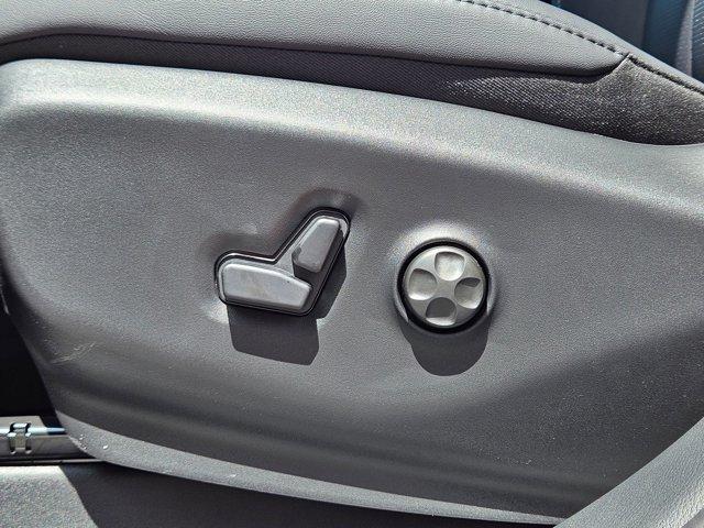 new 2025 Chrysler Pacifica car, priced at $42,247