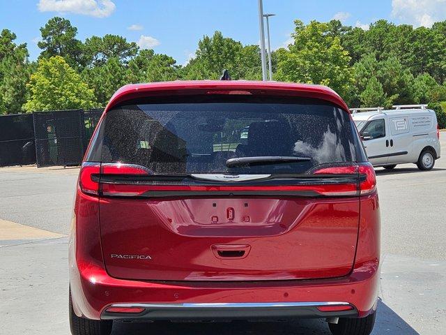 new 2025 Chrysler Pacifica car, priced at $42,247