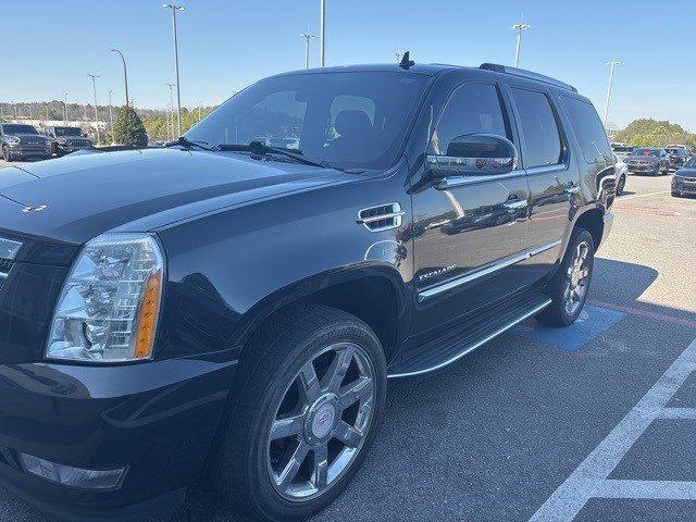 used 2012 Cadillac Escalade car, priced at $11,500