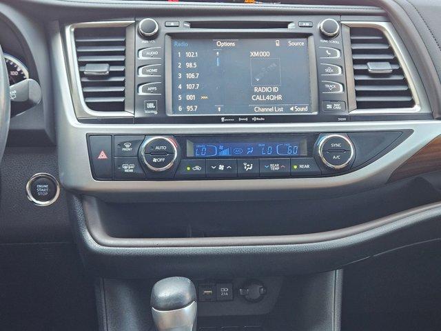 used 2019 Toyota Highlander car, priced at $28,995