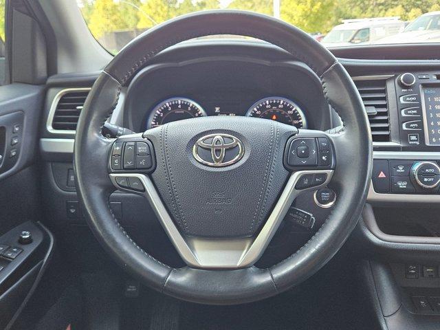 used 2019 Toyota Highlander car, priced at $28,995