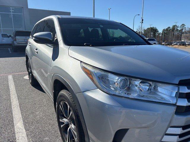 used 2018 Toyota Highlander car, priced at $21,995