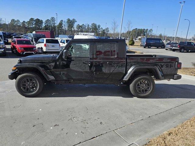 new 2024 Jeep Gladiator car, priced at $42,004