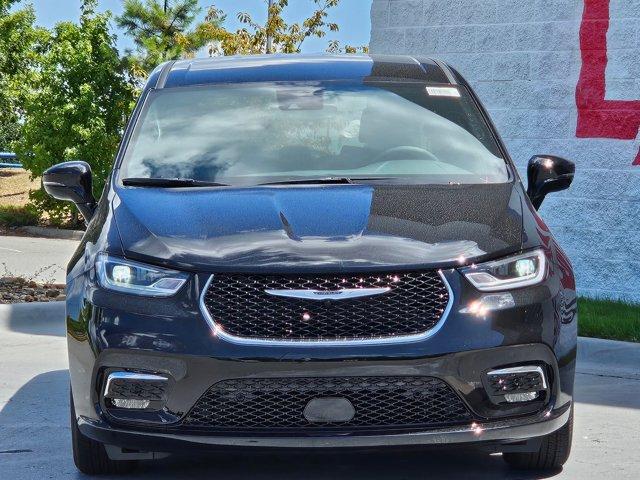 new 2025 Chrysler Pacifica car, priced at $46,397