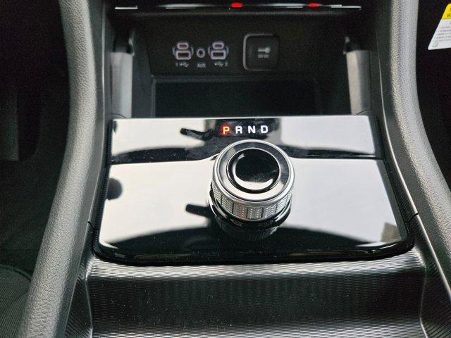 new 2025 Jeep Grand Cherokee car, priced at $38,724