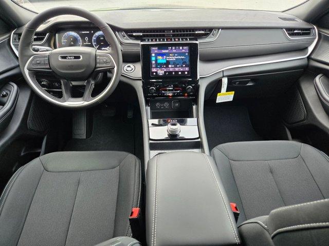 new 2025 Jeep Grand Cherokee car, priced at $38,724