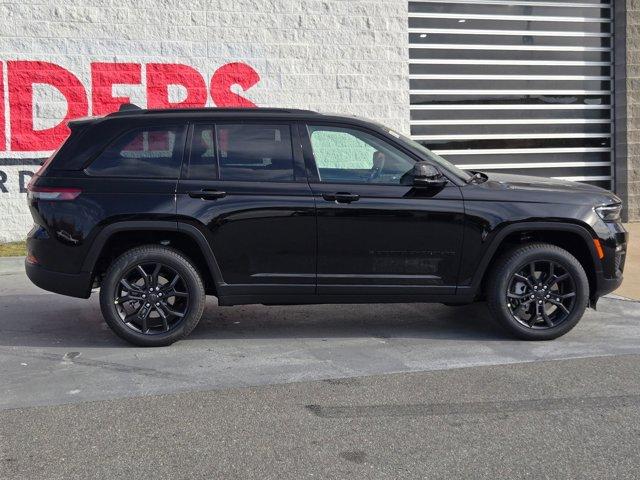 new 2025 Jeep Grand Cherokee car, priced at $51,609