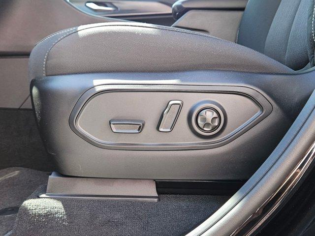 new 2025 Jeep Grand Cherokee car, priced at $41,772