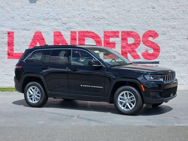 new 2025 Jeep Grand Cherokee car, priced at $44,170