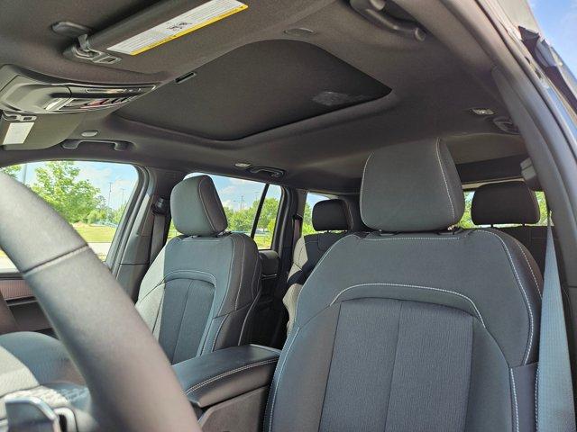 new 2025 Jeep Grand Cherokee car, priced at $41,772