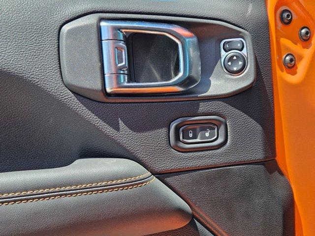 new 2025 Jeep Wrangler car, priced at $59,997