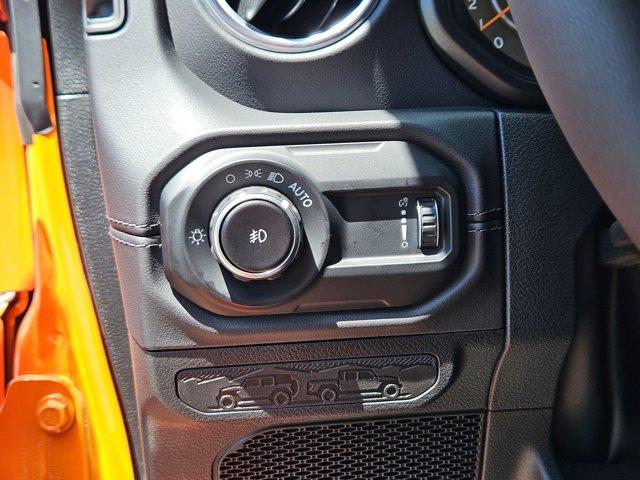 new 2025 Jeep Wrangler car, priced at $59,997