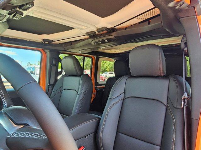 new 2025 Jeep Wrangler car, priced at $59,997