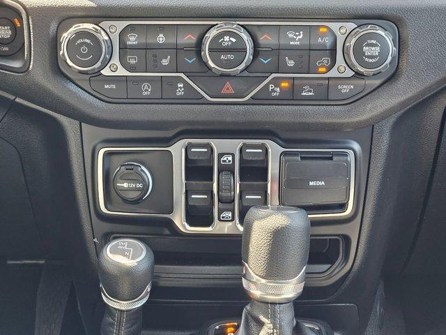 new 2025 Jeep Gladiator car, priced at $49,013