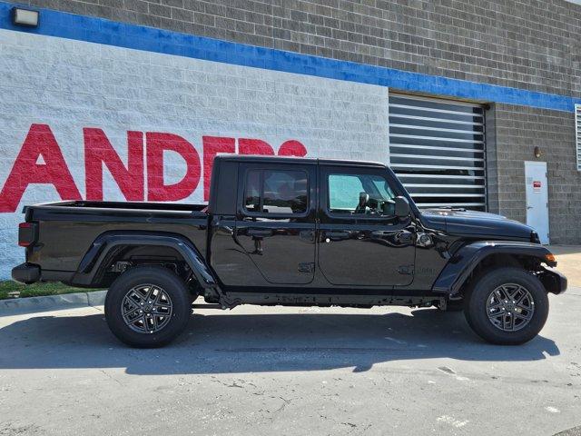 new 2025 Jeep Gladiator car, priced at $49,013