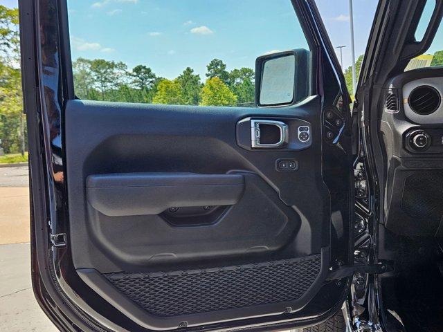 new 2025 Jeep Gladiator car, priced at $49,013