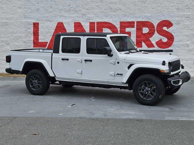 new 2024 Jeep Gladiator car, priced at $45,957