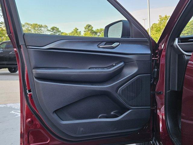 new 2025 Jeep Grand Cherokee L car, priced at $40,864