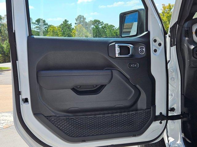 new 2025 Jeep Gladiator car, priced at $47,249