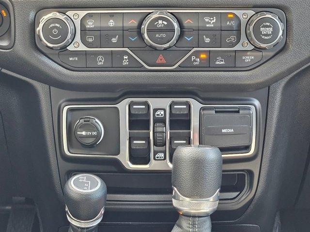 new 2025 Jeep Gladiator car, priced at $47,249