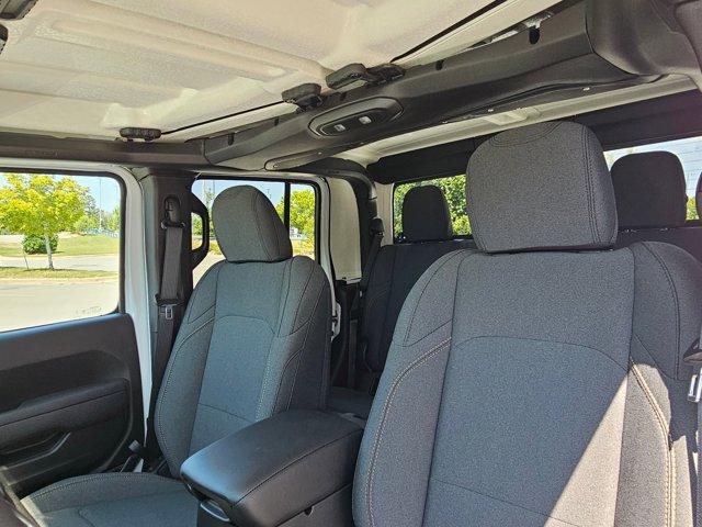 new 2025 Jeep Gladiator car, priced at $47,249