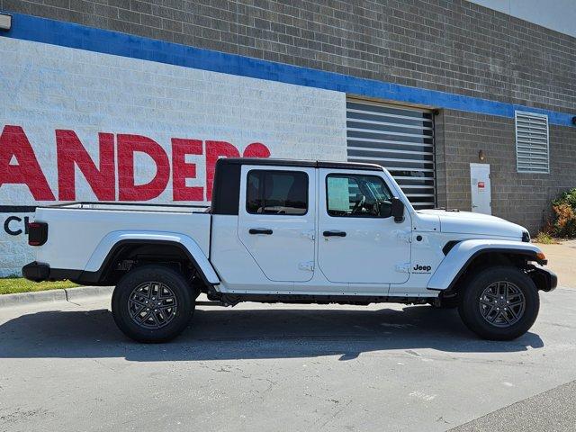 new 2025 Jeep Gladiator car, priced at $47,249