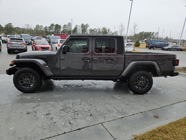 new 2024 Jeep Gladiator car, priced at $39,764