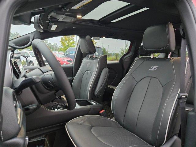 new 2026 Chrysler Pacifica car