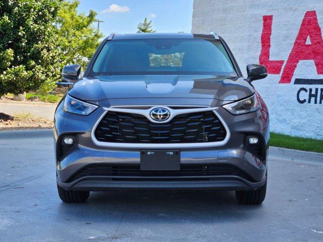 used 2024 Toyota Highlander car, priced at $39,750
