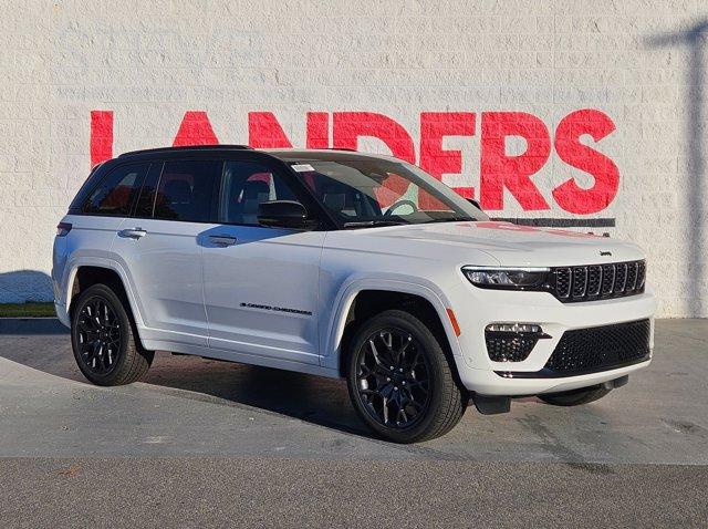 new 2025 Jeep Grand Cherokee car, priced at $70,189