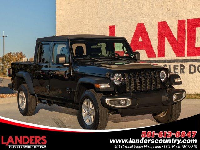 used 2023 Jeep Gladiator car, priced at $30,955