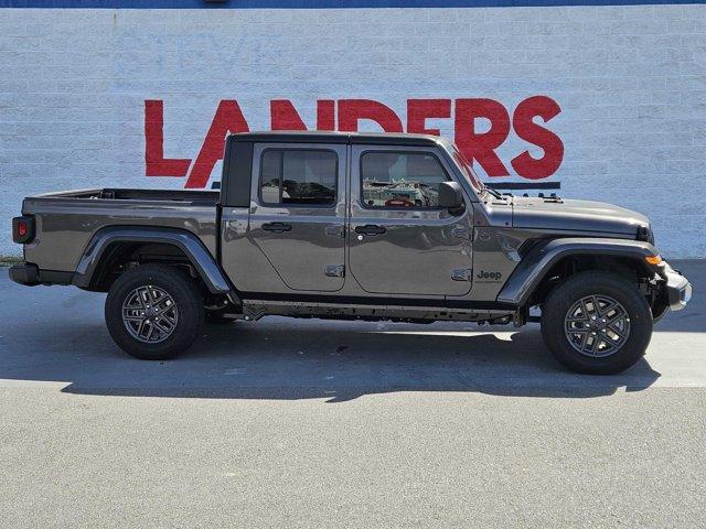 new 2024 Jeep Gladiator car, priced at $42,955