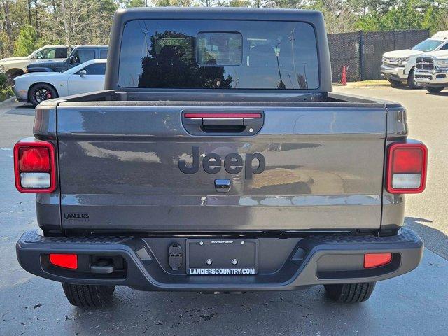 new 2024 Jeep Gladiator car, priced at $42,271