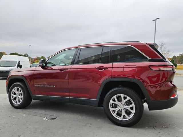 used 2022 Jeep Grand Cherokee car, priced at $30,124