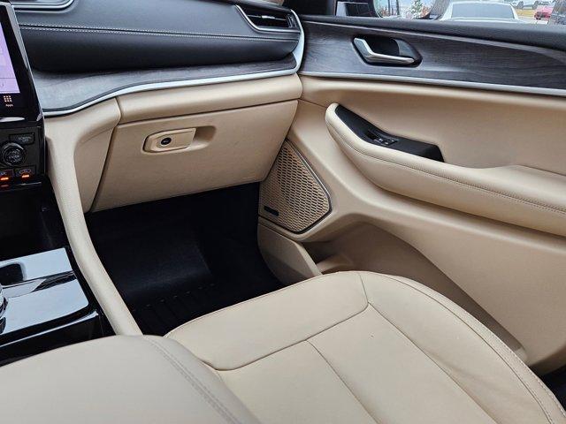 used 2022 Jeep Grand Cherokee car, priced at $30,124