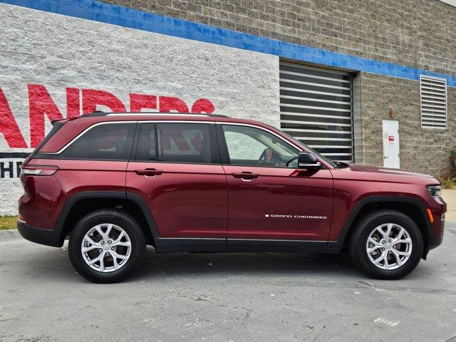 used 2022 Jeep Grand Cherokee car, priced at $30,124