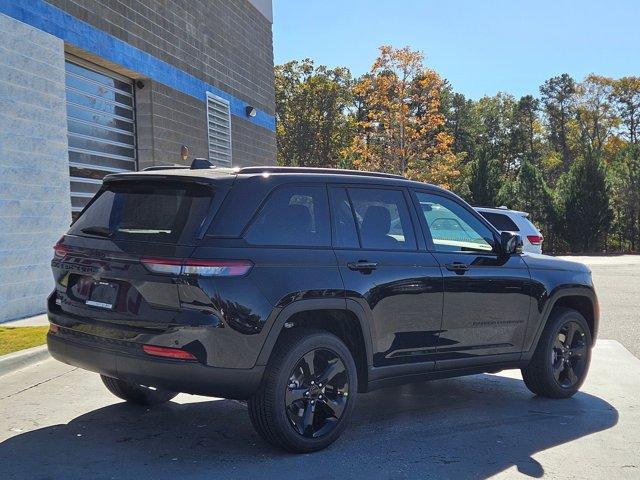 new 2025 Jeep Grand Cherokee car, priced at $49,370
