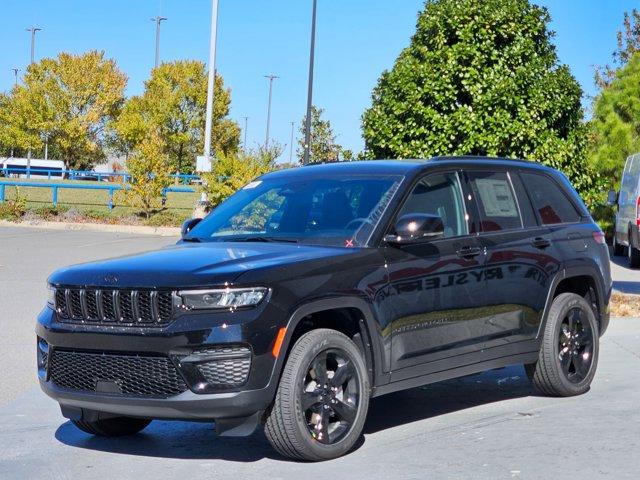 new 2025 Jeep Grand Cherokee car, priced at $49,370
