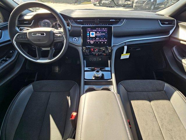 new 2025 Jeep Grand Cherokee car, priced at $49,370