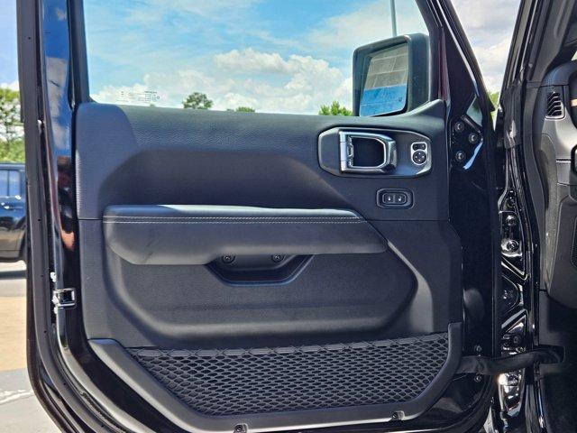 new 2025 Jeep Wrangler car, priced at $102,585