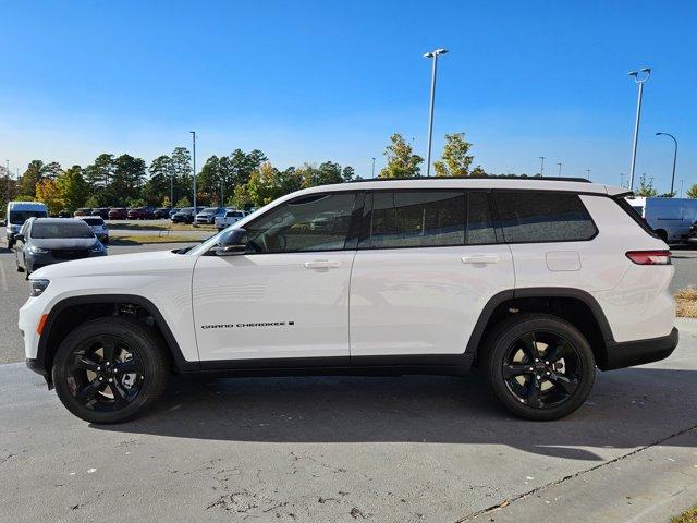 new 2025 Jeep Grand Cherokee L car, priced at $49,874