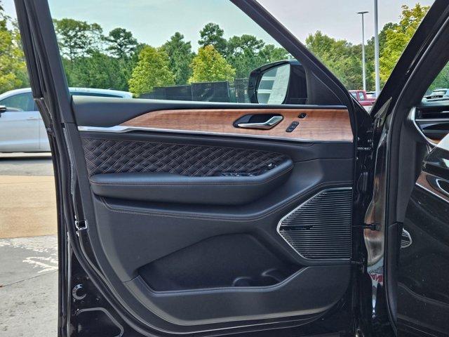 new 2025 Jeep Grand Cherokee car, priced at $62,200