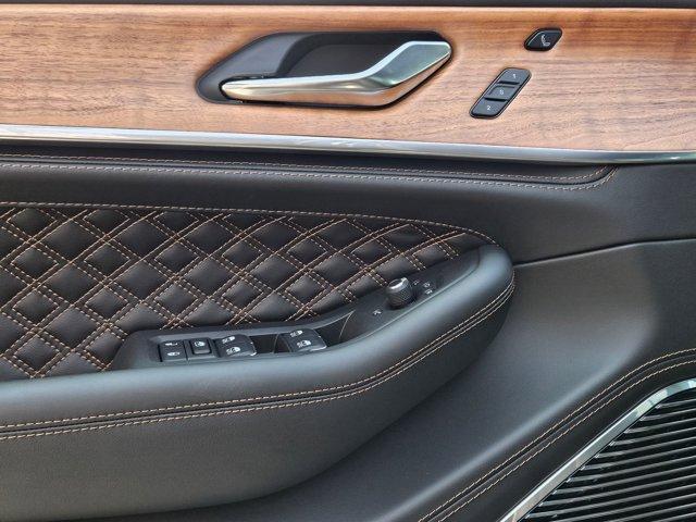 new 2025 Jeep Grand Cherokee car, priced at $62,200