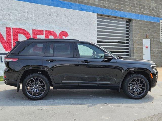 new 2025 Jeep Grand Cherokee car, priced at $62,200