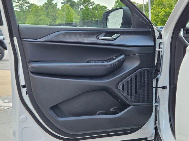 new 2025 Jeep Grand Cherokee L car, priced at $42,759