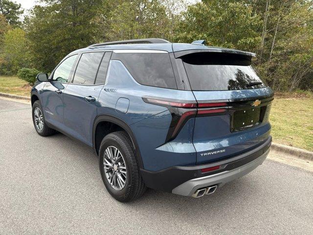 used 2025 Chevrolet Traverse car, priced at $36,629