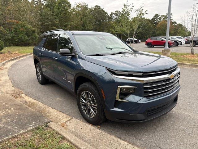 used 2025 Chevrolet Traverse car, priced at $36,629